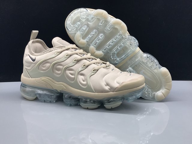 Nike Air VaporMax Plus-30